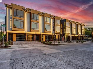 5280 NE Couch St #7, Portland, OR 97213