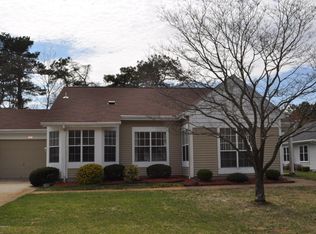 966B Thornbury Ln, Manchester, NJ 08759