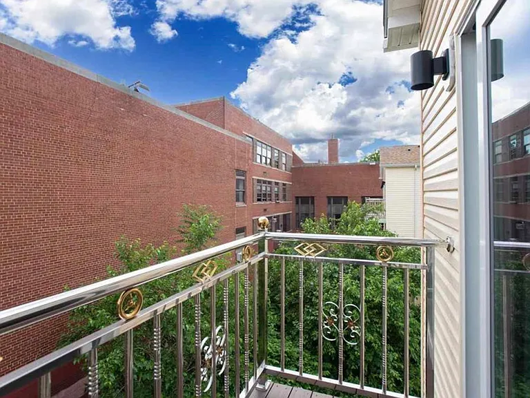 86 Oak St #2 — Photo 6
