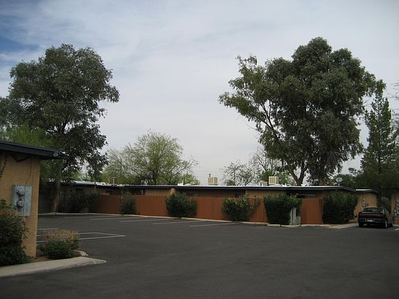 Parking lot