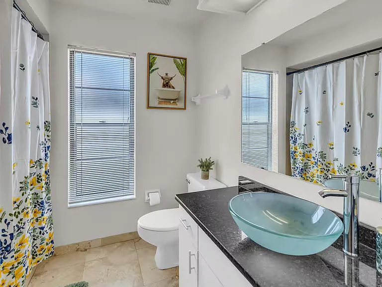 5462 Colonial Oaks Blvd — Photo 50