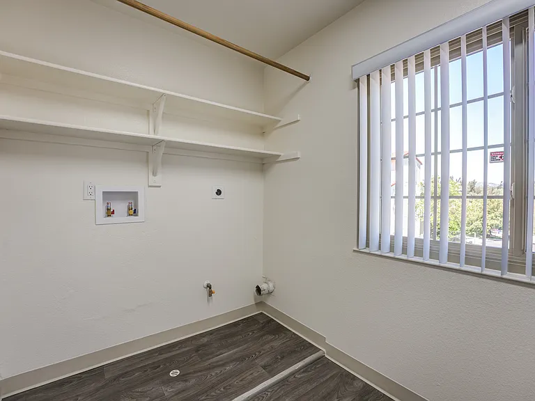 Eucalyptus Ridge - Military Housing — Photo 7