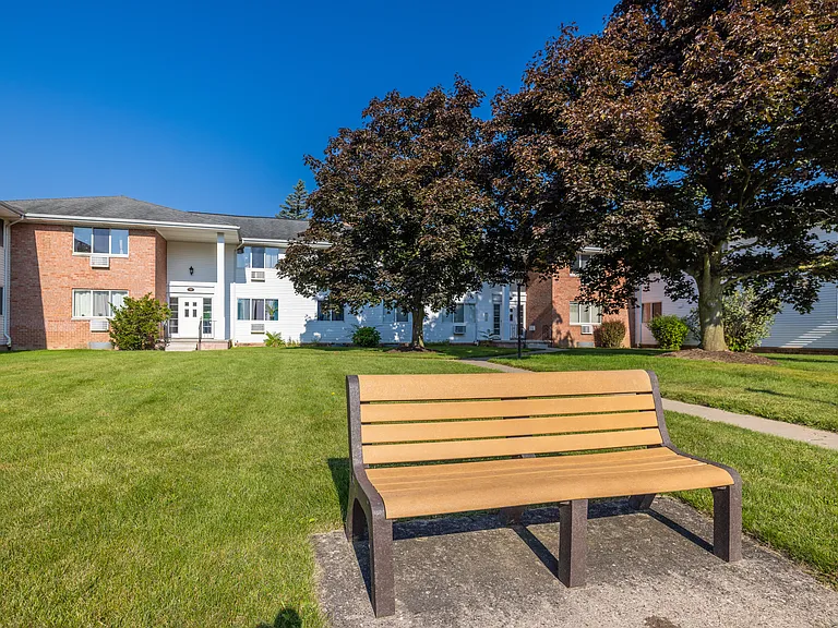 Clintwood Apartments — Photo 16