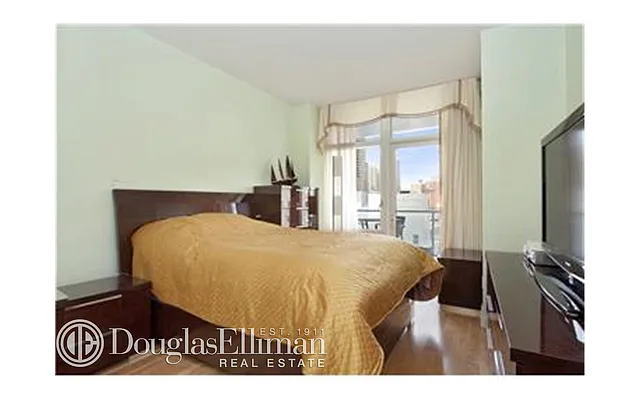 Rented by Douglas Elliman | media 4