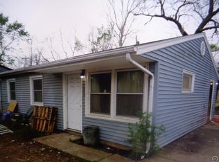1805 SW Pennsylvania Ave, Topeka, KS 66607