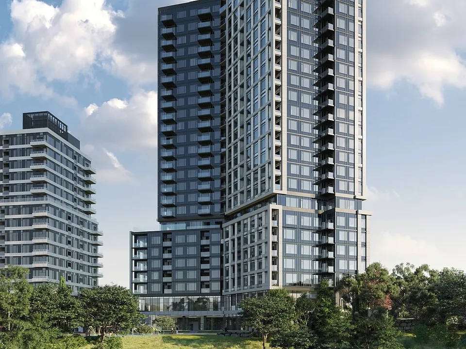 2495 Eglinton Ave W #809