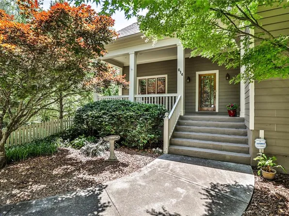 614 Laurel Rd, Pine Lake, GA 30072