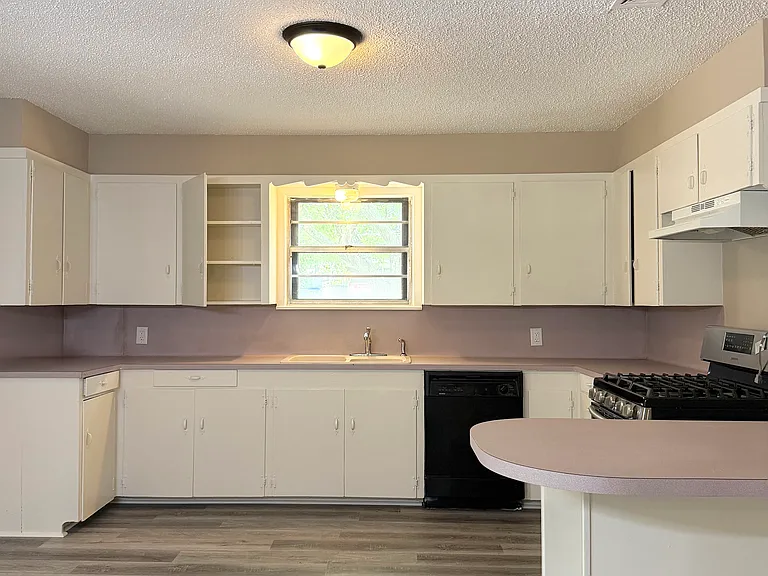 115 Crestwood Dr — Photo 9