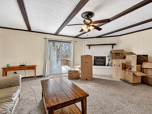 4th image of 146 Dc Ln