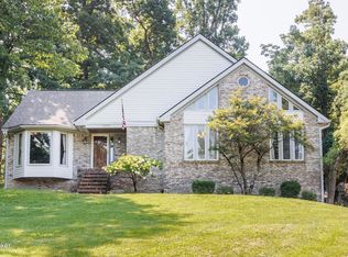 1900 Palatka Rd, Louisville, KY 40214