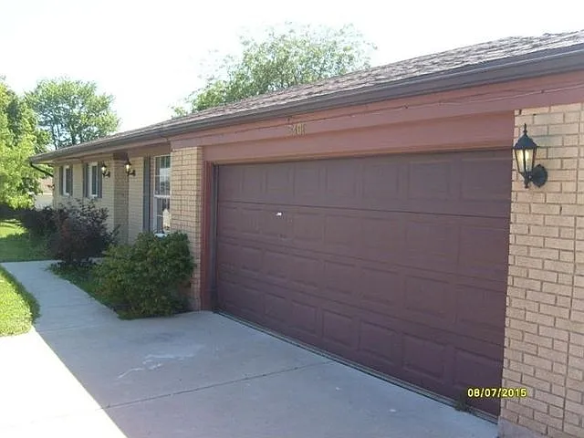5401 Elgin Roof Dr photo 1
