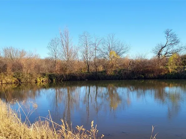 2 N 3710th Rd, Castle, OK 74833