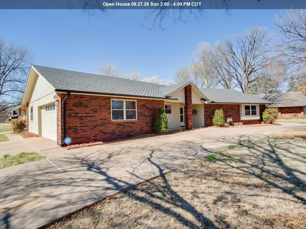 1302 Shady Oaks Pl, Enid, OK 73703