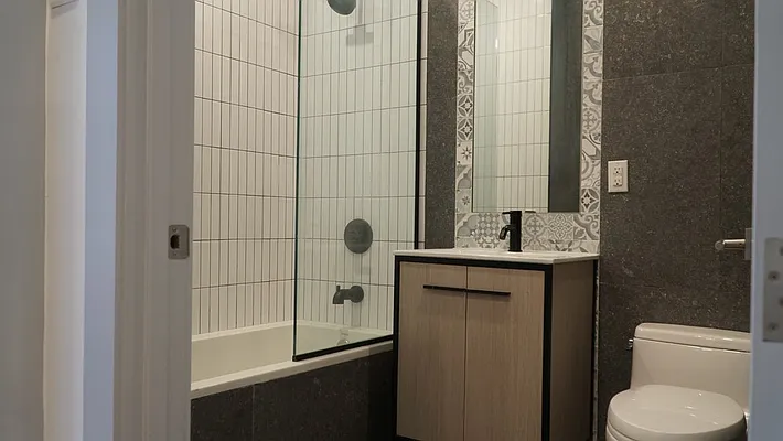 Rented by Bold New York | media 31