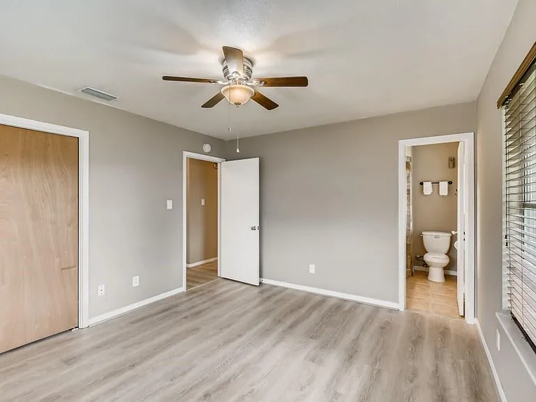 715 Vanguard St — Photo 19