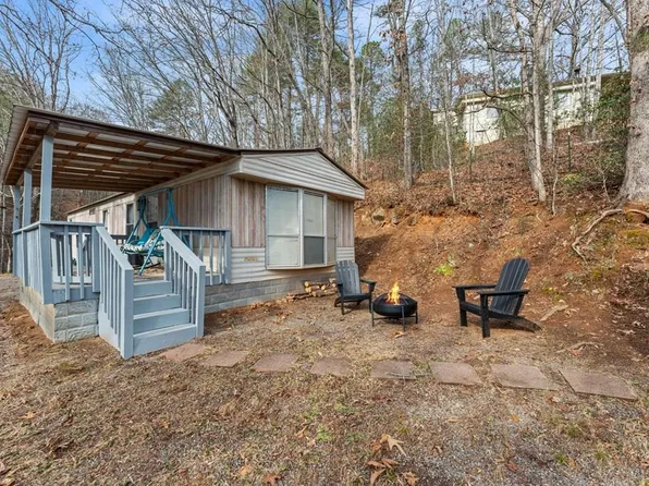 31 Fieldstone Dr, Franklin, NC 28734