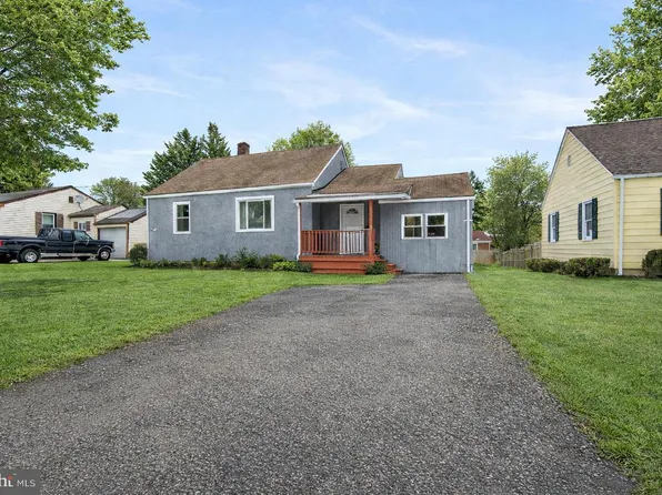 13 Virginia Ave, Reisterstown, MD 21136