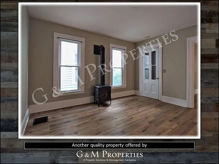 18 Hickory St — Photo 5