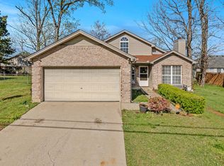876 Lavergne Ln, La Vergne, TN 37086