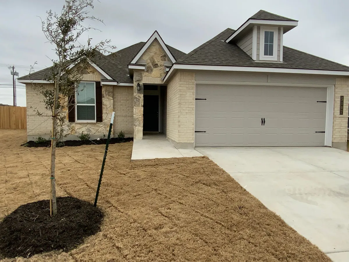 Building Photo - 5107 Leaning Tree Dr