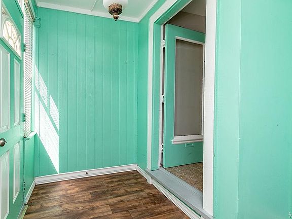 5th image of 956 Hertel Ave