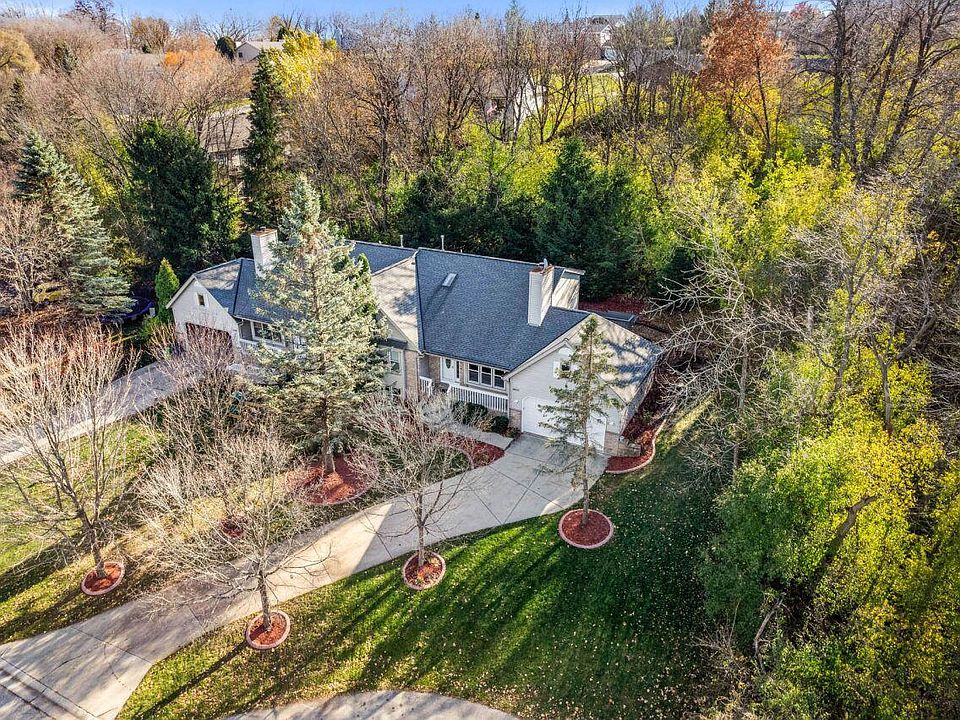 1st image of 19375 Emerald DRIVE