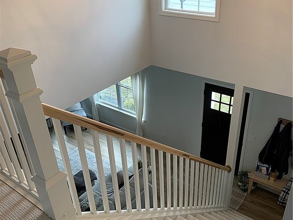4th image of 73 Heights Ave