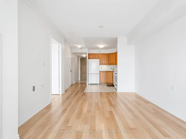 3 Marine Parade Dr #507 — Photo 3