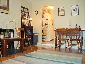 Rented by R New York