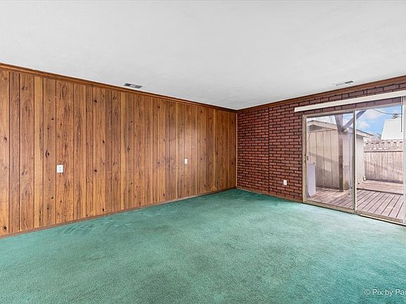 5th image of 34W657 Elm Ct APT C