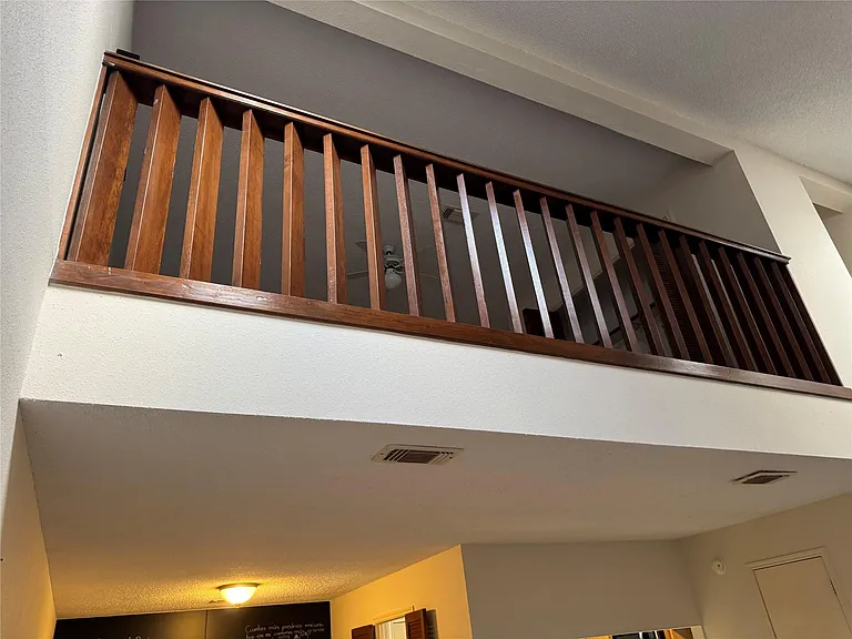 13784 Hollowgreen Dr — Photo 10