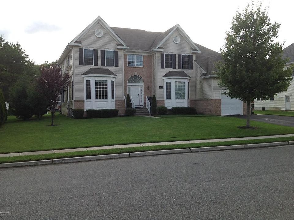 1st image of 1167 Coughlin St