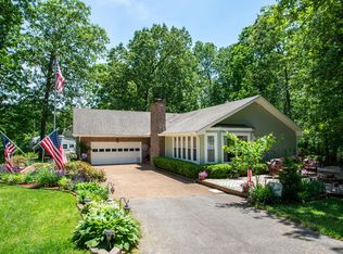 1238 Hardwood Trl, Burns, TN 37029