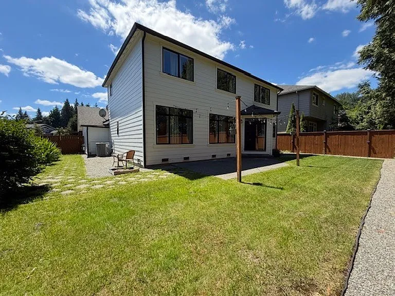 7531 148th Pl SE — Photo 23
