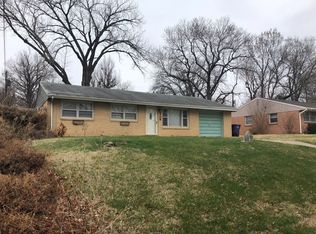 1709 Ranser Rd, Manhattan, KS 66502