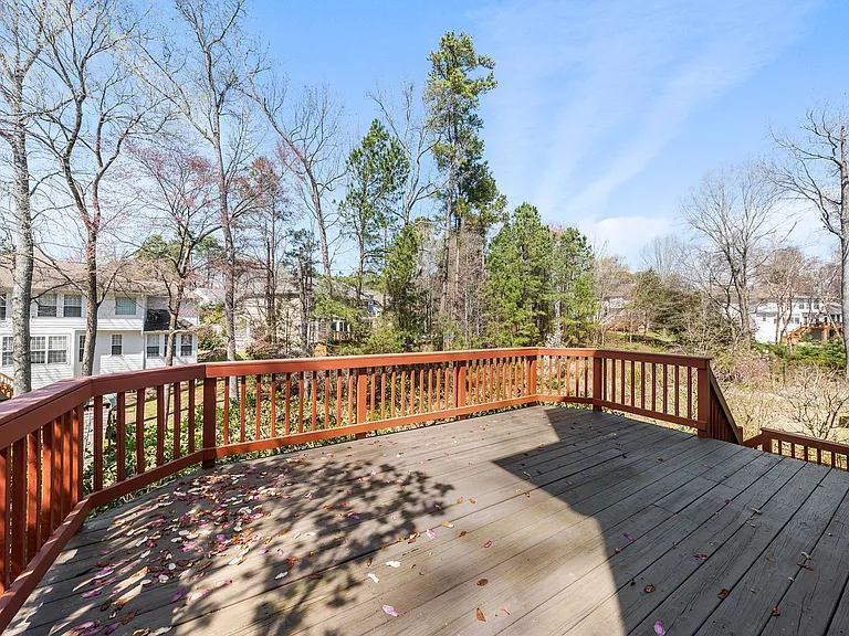101 Palmwood Ct — Photo 42