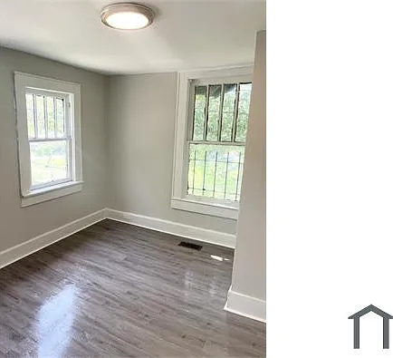 1677 Jefferson Ave SW — Photo 7