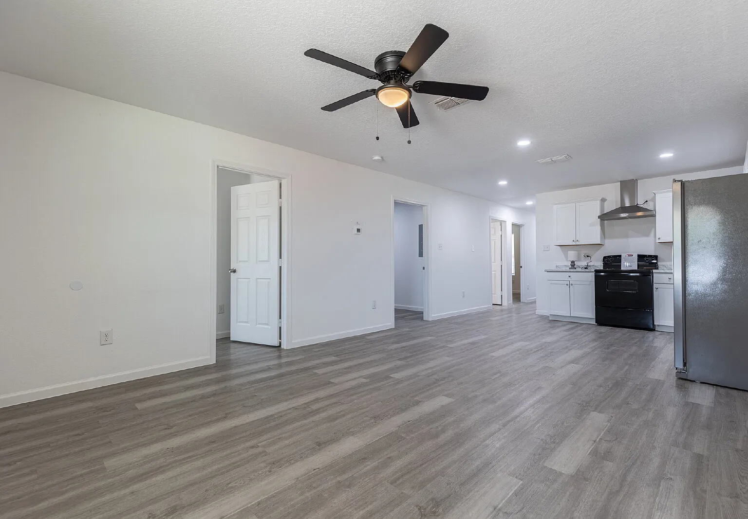3 bed, 2.0 bath, $1,450 — Photo 4