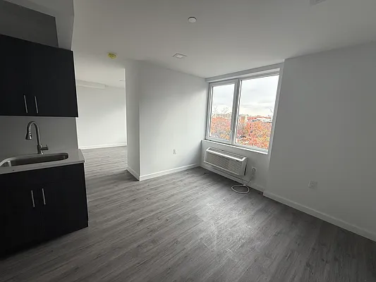 Rented by Lilia Garous Inc  | media 5