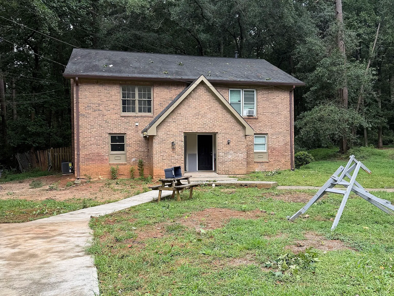2 bed, 2.5 bath, 1800 sqft, $1,800 — Photo 3