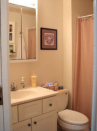 Updated Full Bathroom