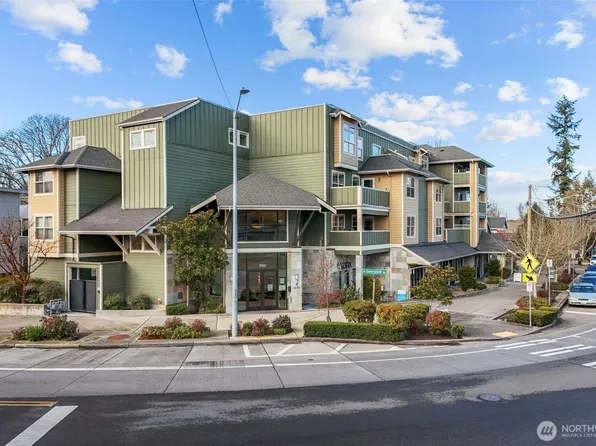 3150 W Government Way #402, Seattle, WA 98199