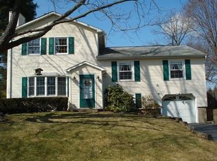 14 Benton Rd, Poughkeepsie, NY 12603