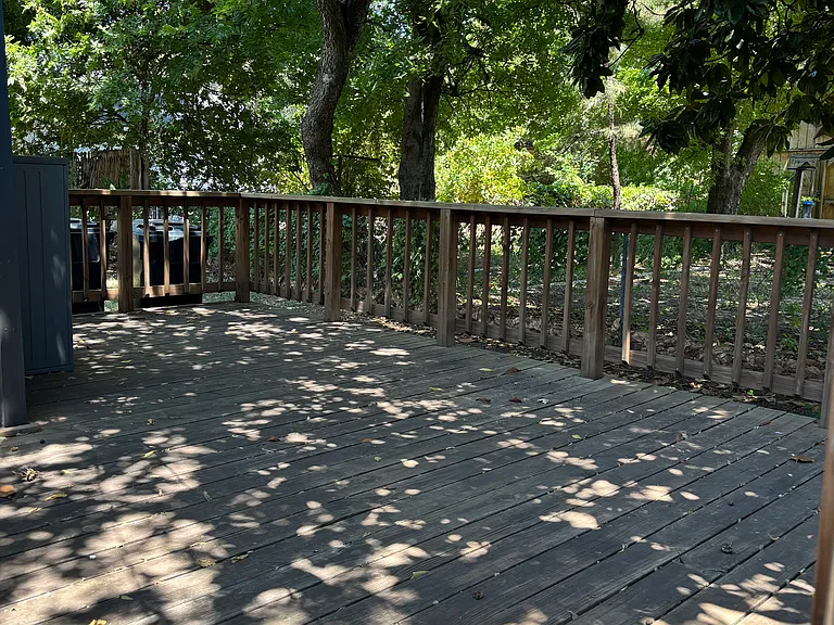 1208 N Ross Ave #A — Photo 1