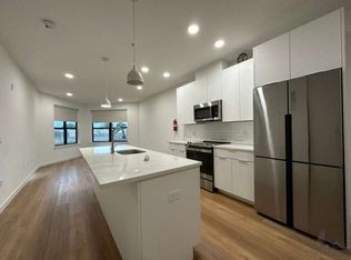 172 W 7th St #302A, Bayonne, NJ 07002