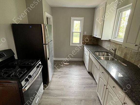 2nd image of 16162 Monte Vista St