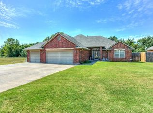 1500 Savannah Cir, Noble, OK 73068