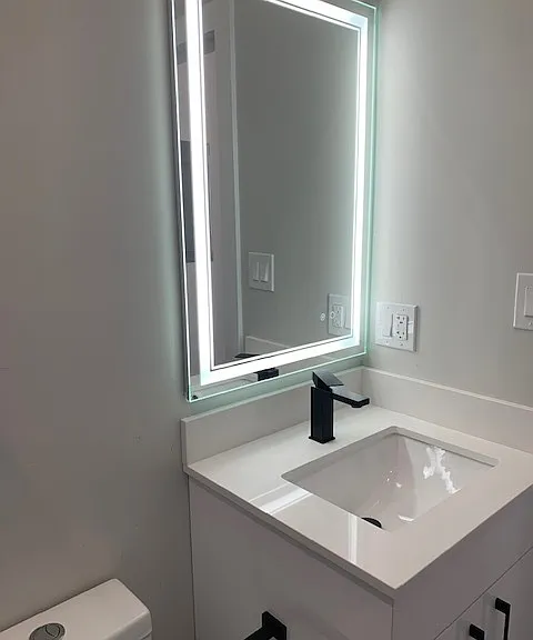 1925 S May St #3R — Photo 14