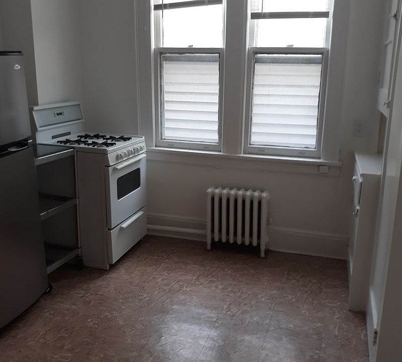 1st image of 2268 29th St #2