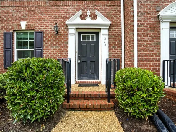 315 W Constance Rd #242, Suffolk, VA 23434